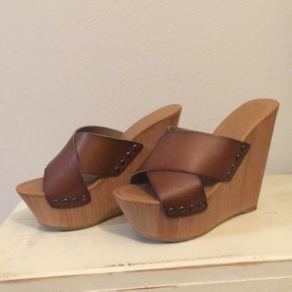 MOSSIMO wedges